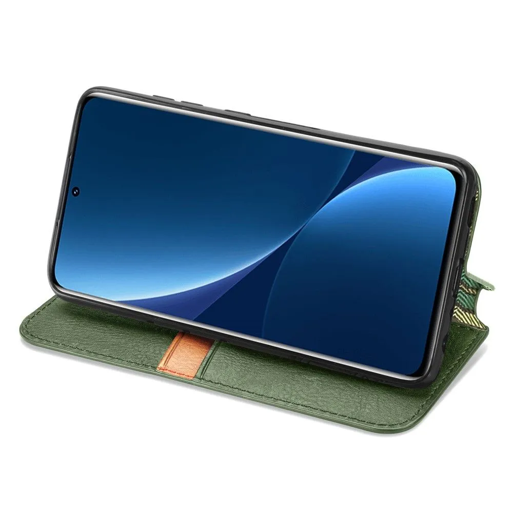 Leather case with a stylish rhombus imprint for Xiaomi 12 Pro - Green